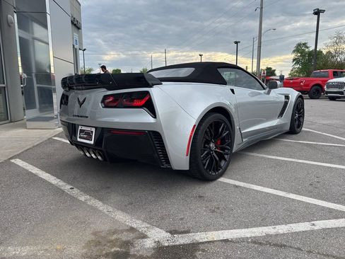 Used 2016 Chevrolet Corvette Z06 w/ 3LZ Preferred Equipment Group image 7