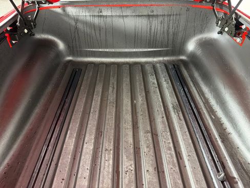 Used 2004 Chevrolet SSR w/ Preferred Equipment Group image 28