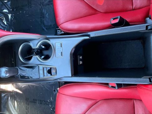 Used 2021 Toyota Camry XSE image 28