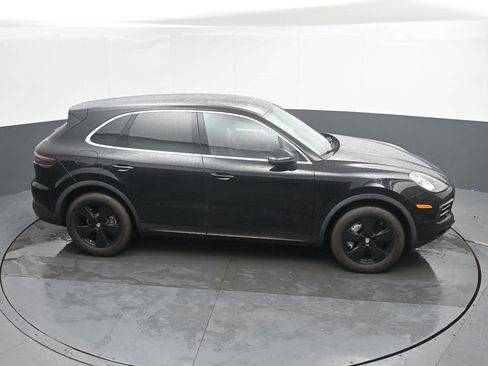 Used 2022 Porsche Cayenne Platinum Edition AWD/4WD image 35