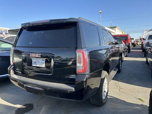 Used 2017 GMC Yukon SLE image 13