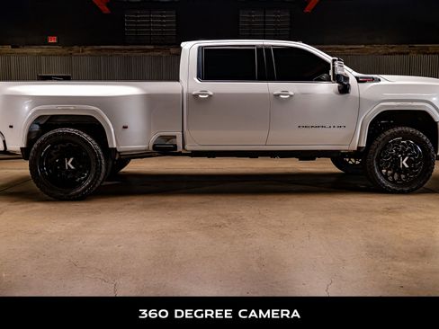 Used 2024 GMC Sierra 3500 Denali w/ Denali Reserve Package image 10