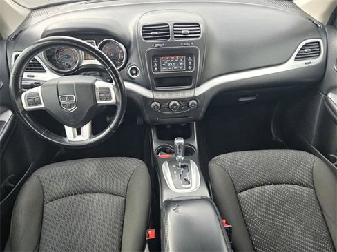 Used 2019 Dodge Journey SE w/ Premium Group image 9