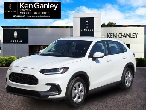 Used 2023 Honda HR-V LX image 3