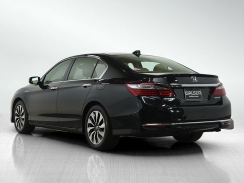 Used 2017 Honda Accord EX-L image 3