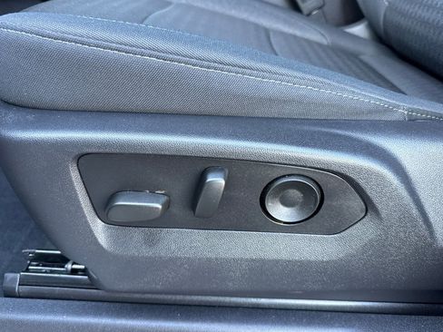 Used 2025 GMC Sierra 1500 Elevation image 11