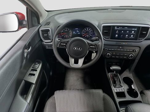 Used 2020 Kia Sportage LX image 22