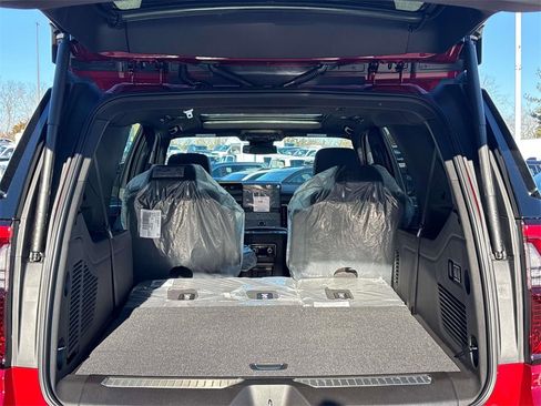 New 2026 GMC Yukon XL Denali w/ Sun & Power Step Package image 3