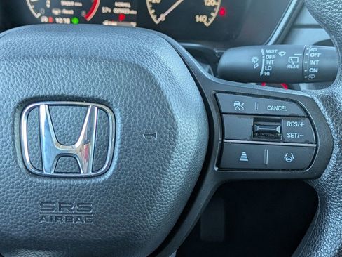Used 2025 Honda CR-V LX image 19