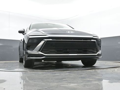 New 2026 Hyundai Sonata SEL FWD image 16