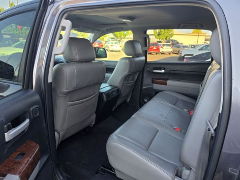Used 2012 Toyota Tundra Limited w/ Memory Pkg AWD/4WD image 19