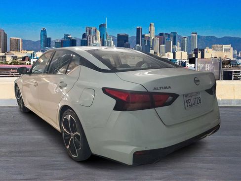 Used 2023 Nissan Altima 2.5 SR image 5