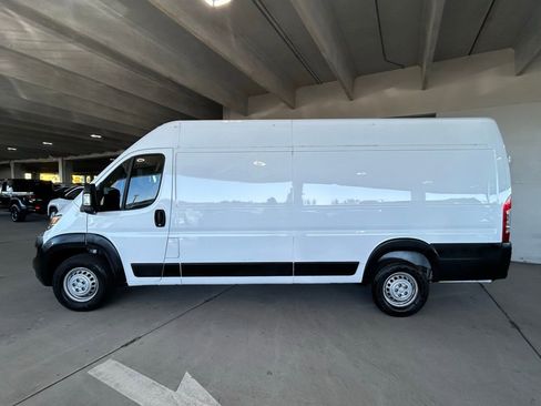 Used 2024 RAM ProMaster 3500 w/ Convenience Group image 8