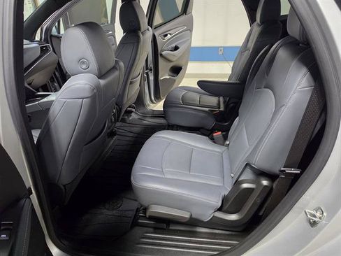 Used 2022 Buick Enclave Premium AWD/4WD image 14