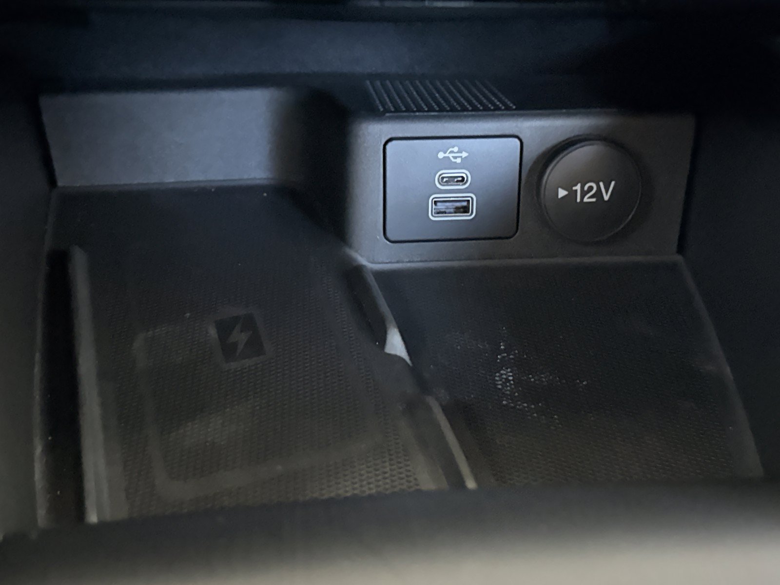 Used 2024 Ford Escape SE w/ PHEV Premium Package FWD image 15