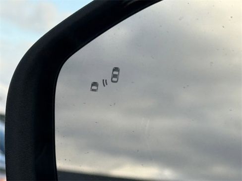 Certified 2023 Ford Explorer XLT w/ Equipment Group 202A image 24