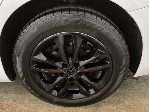 Used 2018 Chevrolet Malibu LT image 9