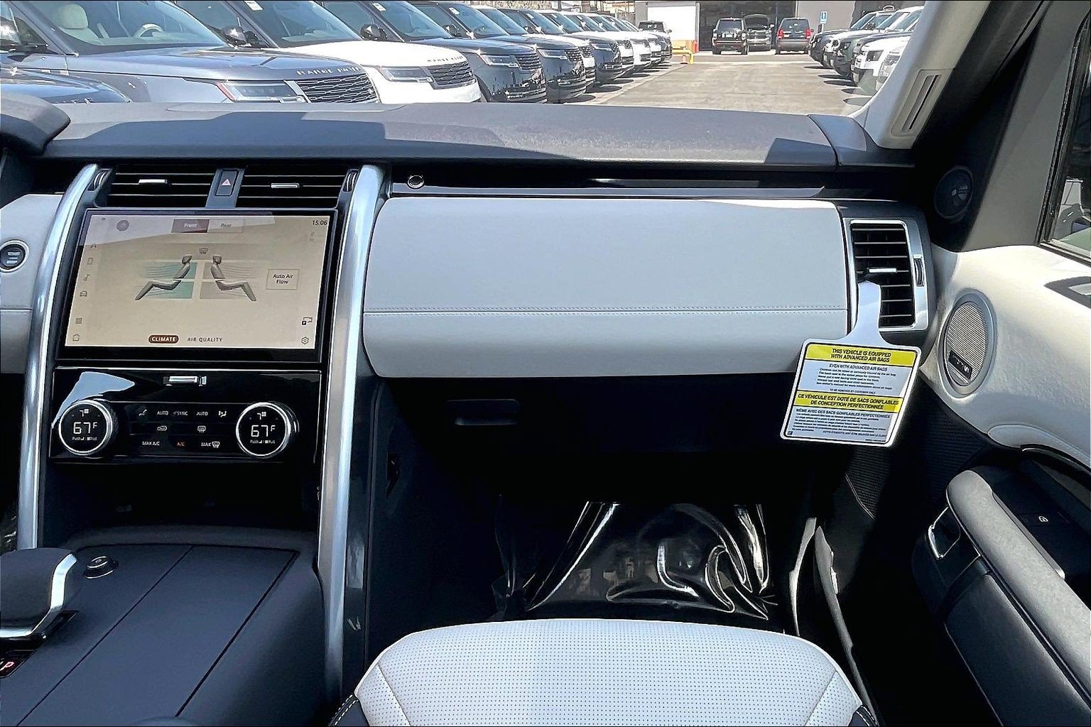 New 2026 Land Rover Discovery S AWD/4WD image 6