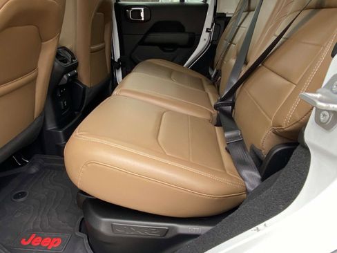 Certified 2023 Jeep Wrangler Sahara w/ Cold Weather Group image 17