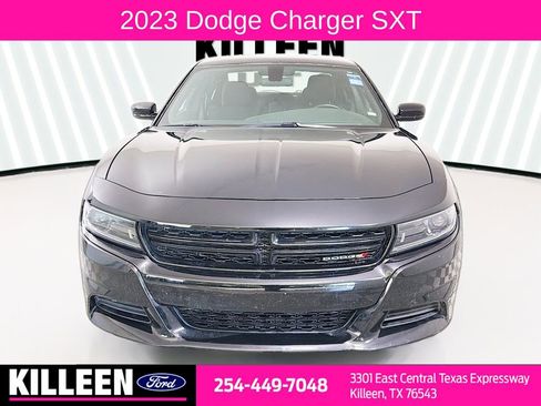 Used 2023 Dodge Charger SXT image 2