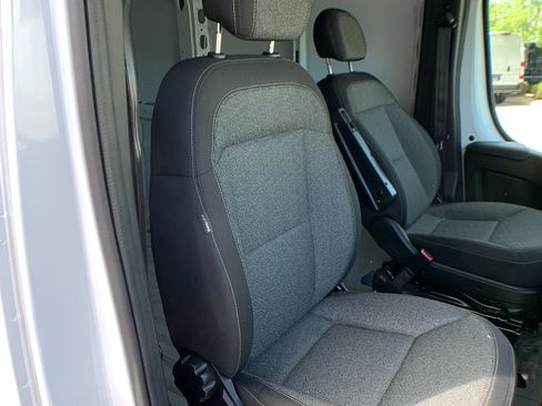 Used 2024 RAM ProMaster 2500 w/ Safety Group FWD image 21
