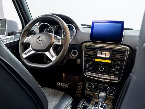 Used 2017 Mercedes-Benz G 550 Squared image 33