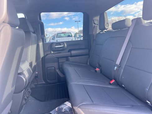 New 2026 GMC Sierra 2500 Pro w/ Convenience Package image 19