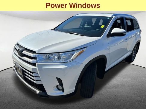 Used 2019 Toyota Highlander XLE image 5
