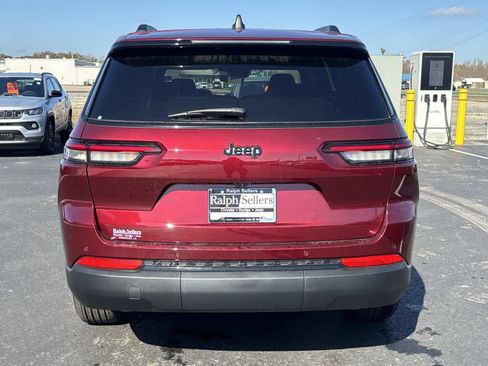 New 2025 Jeep Grand Cherokee L Altitude RWD image 5