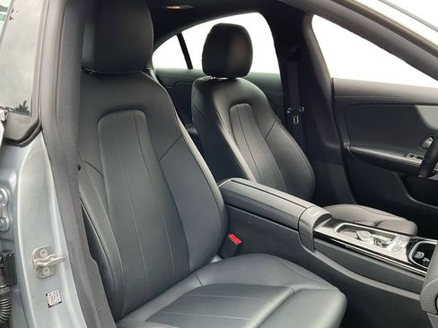 Used 2025 Mercedes-Benz CLA 250 image 28