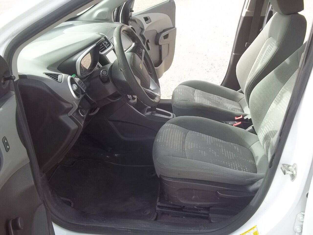 Used 2017 Chevrolet Sonic LT FWD image 12