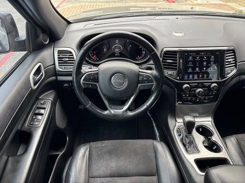 Used 2021 Jeep Grand Cherokee Laredo X RWD image 22