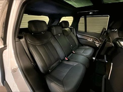 Used 2023 Land Rover Range Rover Autobiography AWD/4WD image 16