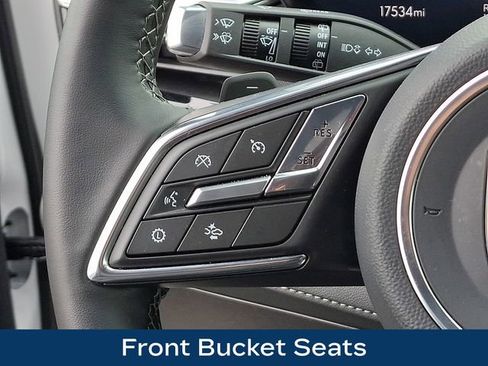 Used 2025 Buick Enclave Preferred image 26