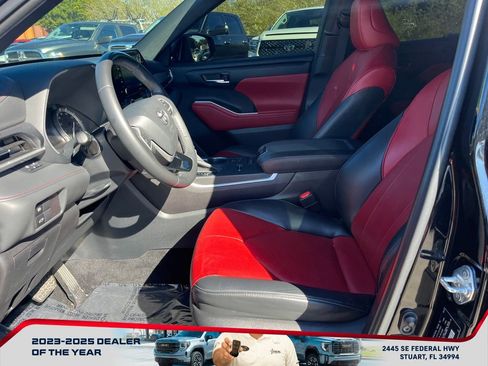 Used 2022 Toyota Highlander XSE image 9