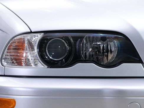 Used 2004 BMW M3 Coupe image 11