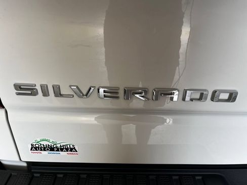 Used 2023 Chevrolet Silverado 1500 LT AWD/4WD image 44