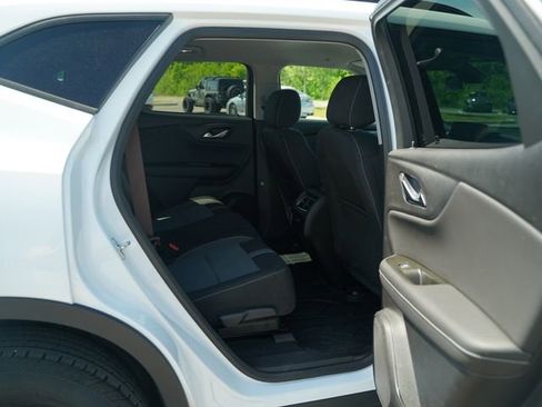 Used 2024 Chevrolet Blazer LT w/ Convenience Package FWD image 22