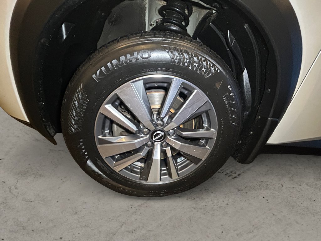 Used 2024 Nissan Pathfinder SL AWD/4WD image 15