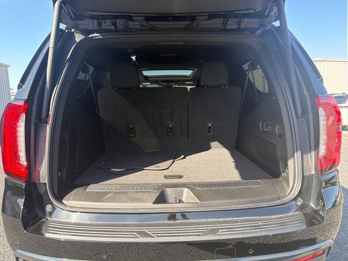 Used 2024 GMC Yukon XL AT4 w/ AT4 Premium Package AWD/4WD image 22