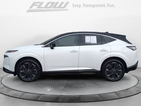 Used 2025 Nissan Murano Platinum w/ Cargo Package image 4