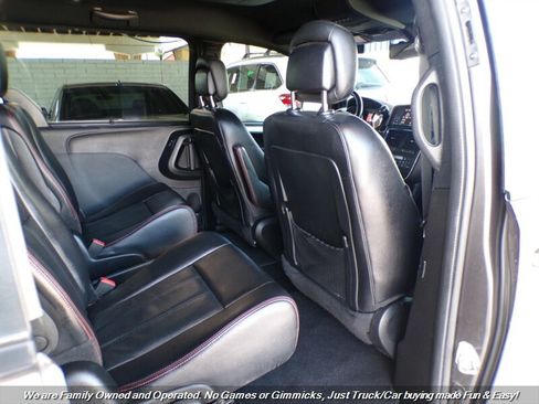 Used 2019 Dodge Grand Caravan GT FWD image 23