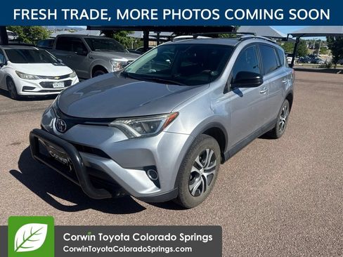 Used 2016 Toyota RAV4 LE AWD/4WD image 3