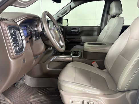 Used 2022 Chevrolet Silverado 1500 LTZ w/ Technology Package AWD/4WD image 22