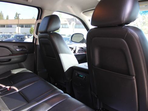 Used 2013 GMC Yukon SLT AWD/4WD image 18