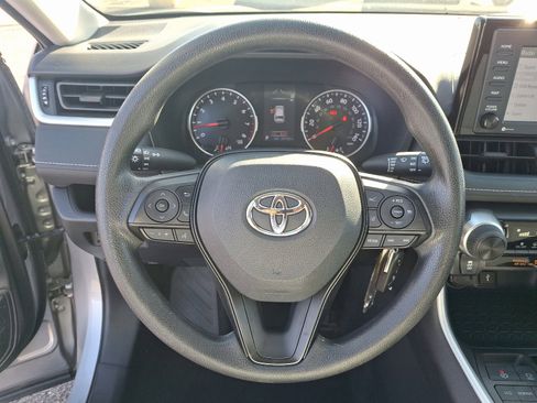 Certified 2021 Toyota RAV4 LE image 18