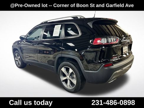 Used 2020 Jeep Cherokee Limited AWD/4WD image 3