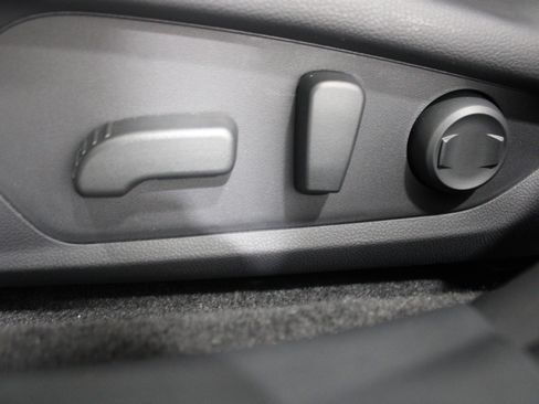 New 2026 Subaru Crosstrek 2.5i Limited AWD/4WD image 4