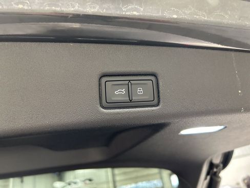 Used 2025 Audi Q5 Premium Plus image 26