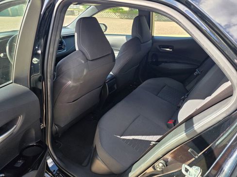 Used 2021 Toyota Corolla SE image 18